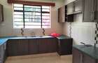 5 Bed Townhouse with En Suite in Nyari - 5