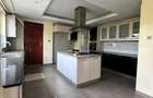 4 Bed Apartment with En Suite in Riverside - 5