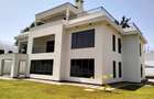 5 Bed Townhouse with En Suite in Loresho - 1