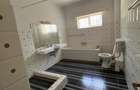 4 Bed House with En Suite in Loresho - 12
