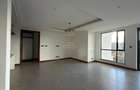 3 Bed Apartment with En Suite in Riverside - 2