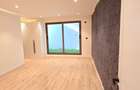 5 Bed House with En Suite at Lavington Green - 15