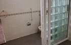 5 Bed House with En Suite in Runda - 14