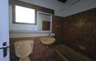 4 Bed House with En Suite in Lake View - 7