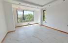 Serviced 2 Bed Apartment with En Suite in Spring Valley - 18