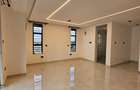 5 Bed House with Garden in Cianda - 3