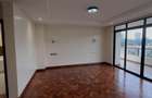 4 Bed Apartment with En Suite at Riverside Drive - 7