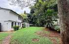 4 Bed Villa with En Suite in Hill View - 2