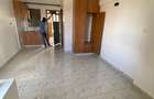 Studio Apartment with En Suite in Membley - 6