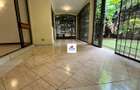 4 Bed Townhouse with En Suite in Runda - 11