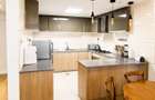 Serviced 2 Bed Apartment with En Suite at Riverside - 16