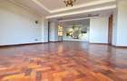 4 Bed Apartment with En Suite at Riverside Drive - 4