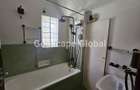 2 Bed House with En Suite in Rosslyn - 10