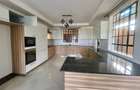 5 Bed Townhouse with En Suite in Kitisuru - 4