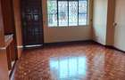 5 Bed Townhouse with En Suite at Lavington - 14