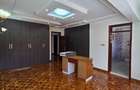 5 Bed House with En Suite in Runda - 17
