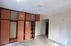 3 Bed Apartment with En Suite at Beach Road - 20