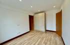 3 Bed Apartment with En Suite in Parklands - 9