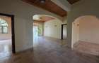 4 Bed Villa with En Suite at Hillview - 5