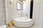 5 Bed House with En Suite in Shanzu - 10