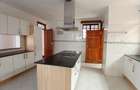 5 Bed Townhouse with En Suite at Lavington - 3