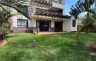 5 Bed Townhouse with Swimming Pool in Lavington - 1