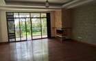 5 Bed Townhouse with En Suite in Lavington - 1