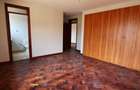 5 Bed Townhouse with En Suite at Lavington - 4