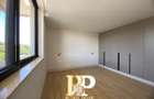 5 Bed Townhouse with En Suite in Brookside - 8