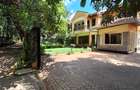 4 Bed Townhouse with En Suite in Lavington - 10