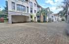 5 Bed Townhouse with En Suite in Lavington - 1