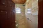 5 Bed House with En Suite in Nyari - 13
