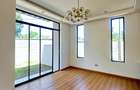 5 Bed Townhouse with En Suite in Lavington - 13