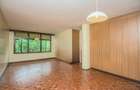 4 Bed Apartment with En Suite in Riverside - 6