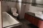 4 Bed Apartment with En Suite at Parklands - 8
