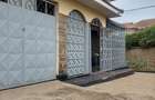 5 Bed House with En Suite in Donholm - 5