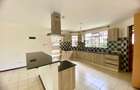 4 Bed Townhouse with En Suite in Spring Valley - 18