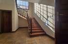 4 Bed House with En Suite in Lavington - 17
