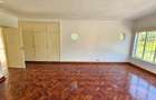 6 Bed House with En Suite in Rosslyn - 15