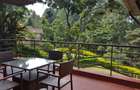 4 Bed House with En Suite in Rosslyn - 2
