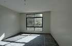 5 Bed Townhouse with En Suite in Lavington - 12