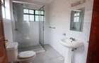 4 Bed House with En Suite in Lavington - 12