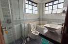 5 Bed Townhouse with En Suite in Lavington - 19