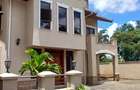 5 Bed Townhouse with En Suite at Lavington Green - 3