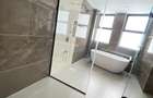 4 Bed Apartment in Riverside - 6