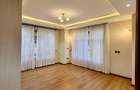 9 Bed House with En Suite in Rosslyn - 5