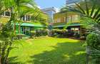 4 Bed Townhouse with En Suite at Riverside Drive. - 1