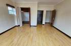 5 Bed House with En Suite in Lavington - 13