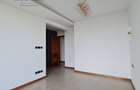 3 Bed Apartment with En Suite in Riverside - 11