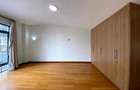 5 Bed House with En Suite in Spring Valley - 10